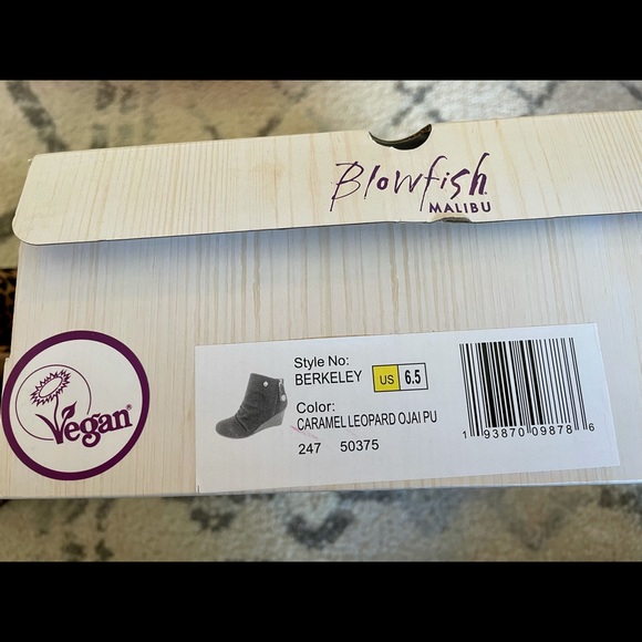 Blowfish Berkeley Wedge Bootie - Picture 7 of 7